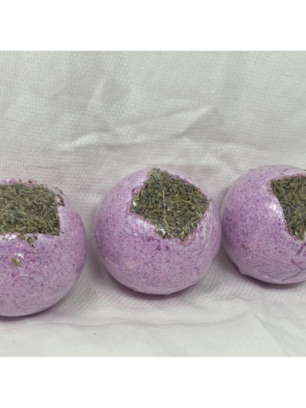 5 Lavendar Bath Bombs Fizzers with lavendar flowers Lot of 5 Bath Fizzers NEW - Picture 4 of 5